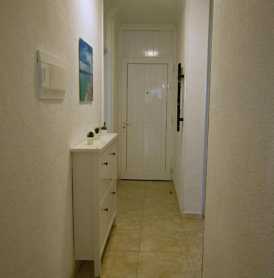 Apartment Azahara Apartamento Cerca Playa Las Vistas Los Cristianos Spain